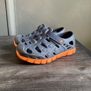 Surprize by Stride Rite Land and Water Velcro Shoe